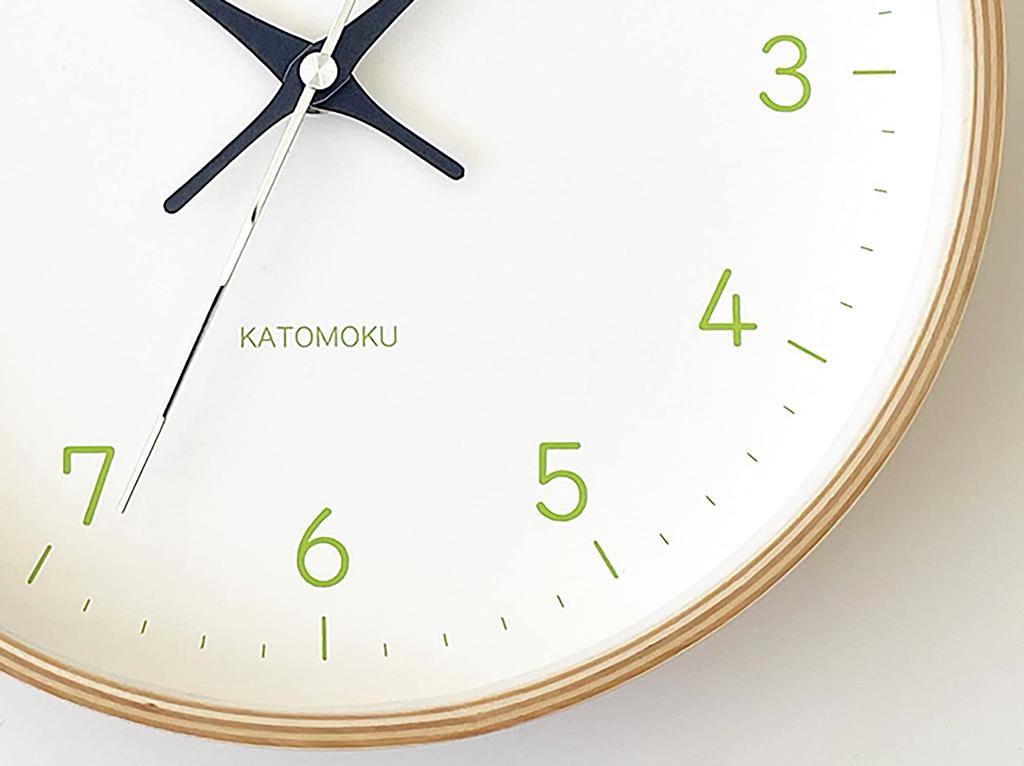 KATOMOKU Часы настенные из фанеры 22 светло-зеленые с непрерывной секундной стрелкой km-121LG 252 мм (кварцевые часы)