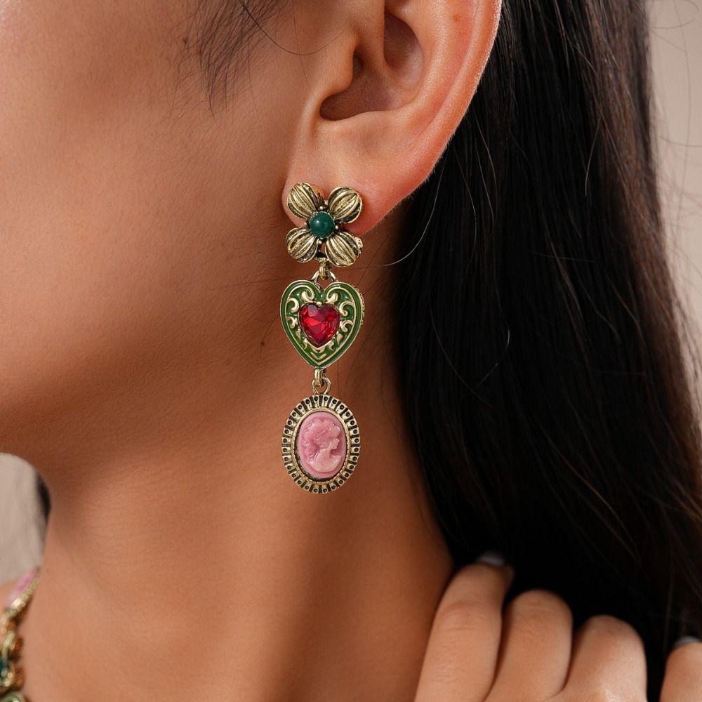 Flower Heart Cameo Jewelry Set Elegant Retro Emboss Earrings Vintage Necklace Set Wedding
