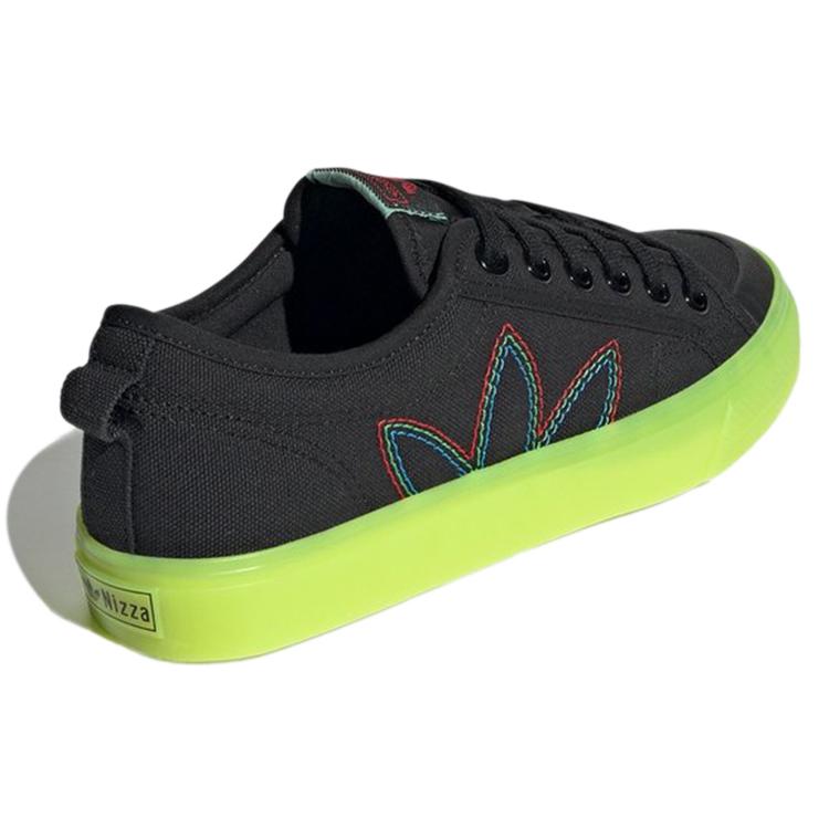 adidas Nizza для 'Черных' Женщин GX2730