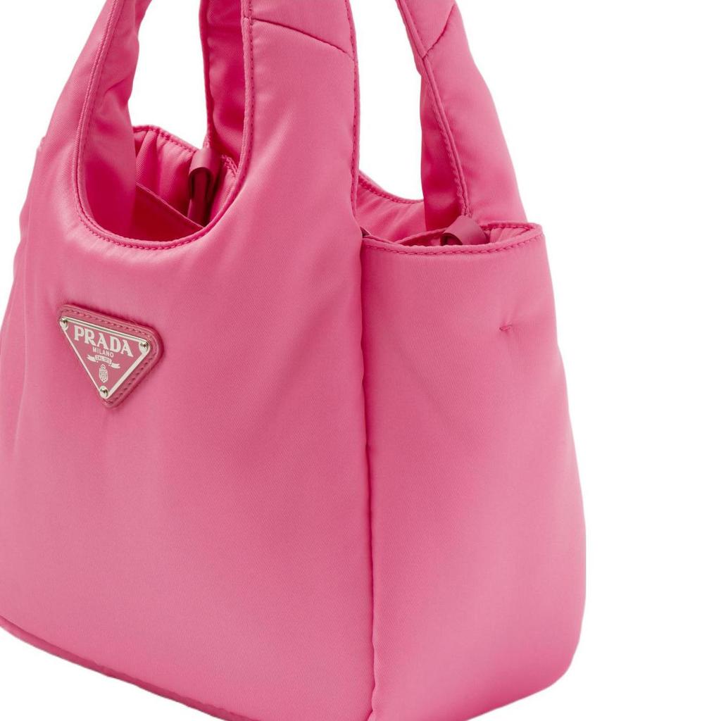 Prada Сумка-тоут из ткани Re-Nylon с эмалированным треугольным логотипом и магнитной застежкой Женские сумки-тоут Розовый 1BA359_RCCJ_F0638_V_OVM