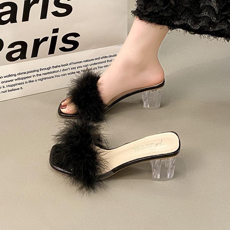 Мао Мао тапочки женские летние для улицы Новогодние на толстом каблуке шлепанцы на один палец хрустальные на высоком каблуке крутые тапочки