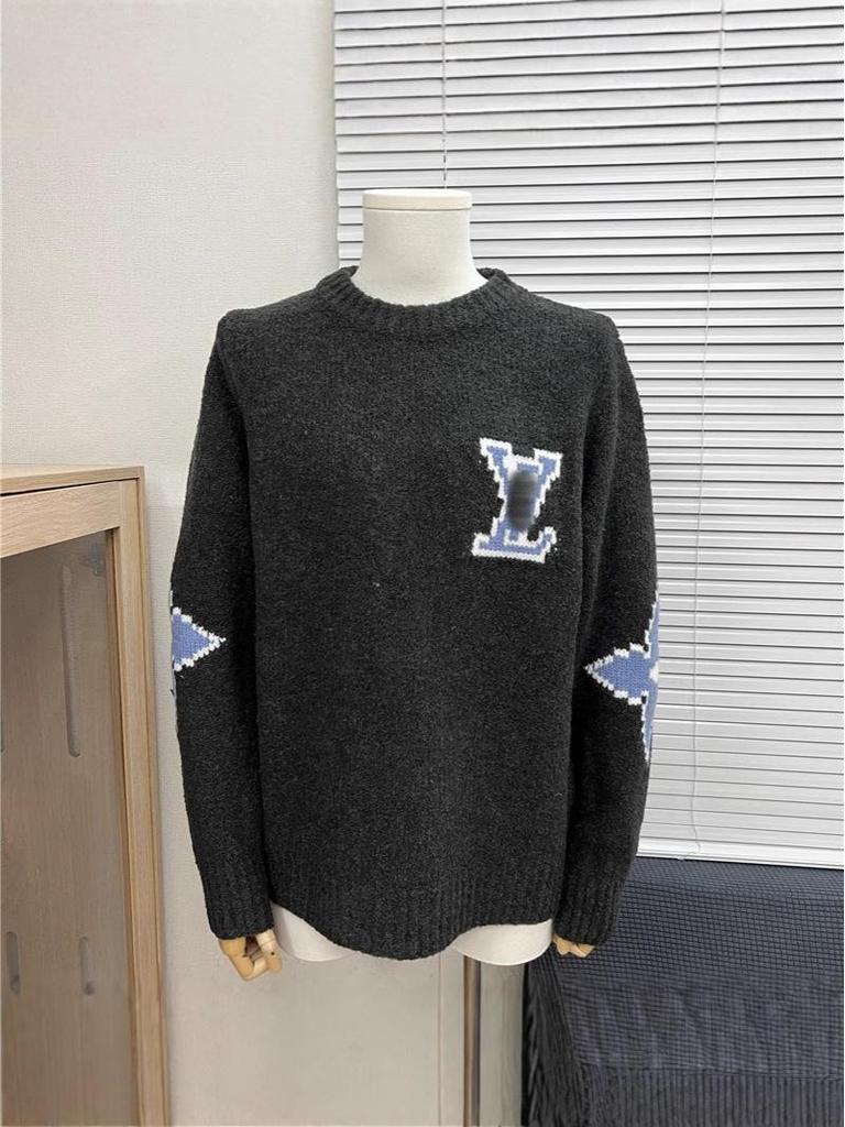 Men's and Women's Long-Sleeve Knitted Sweater with Donkey Family and Four-Leaf Clover Jacquard Design