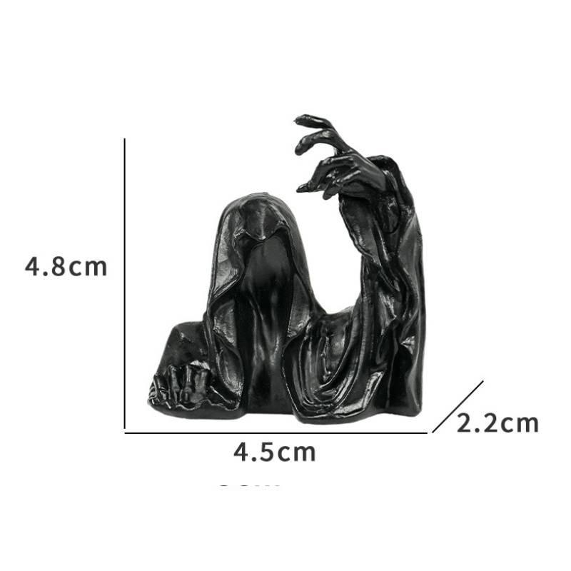 Black Robed Gothic Desktop Figurine Elegant Pvc Decor For Stylish Home And Office