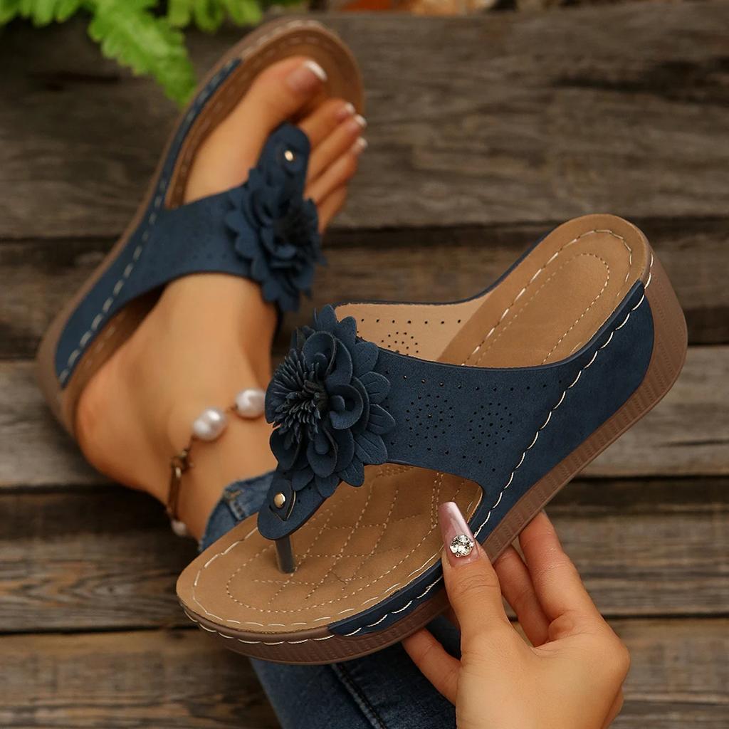 Fashion Fashion Flower Wedge Slippers for Women Summer 2025 Clip Toe Platform Flip Flops Woman Casual Thick Sole Beach Sandals Plus Size