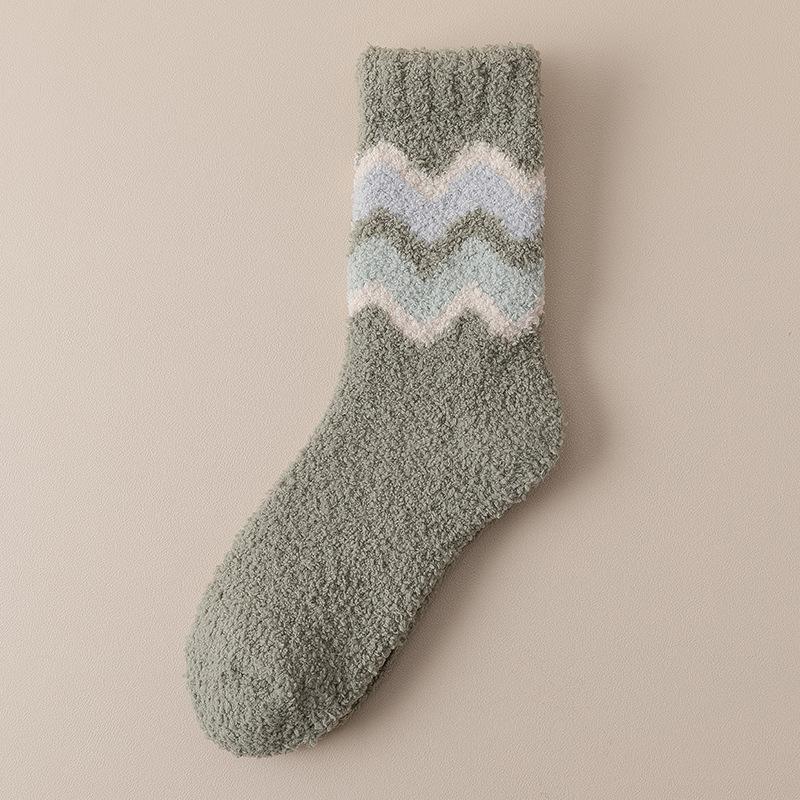 Носки Coral Velvet женские осенне-зимние толстые носки средней длины волнистые носки теплые носки-полуноски