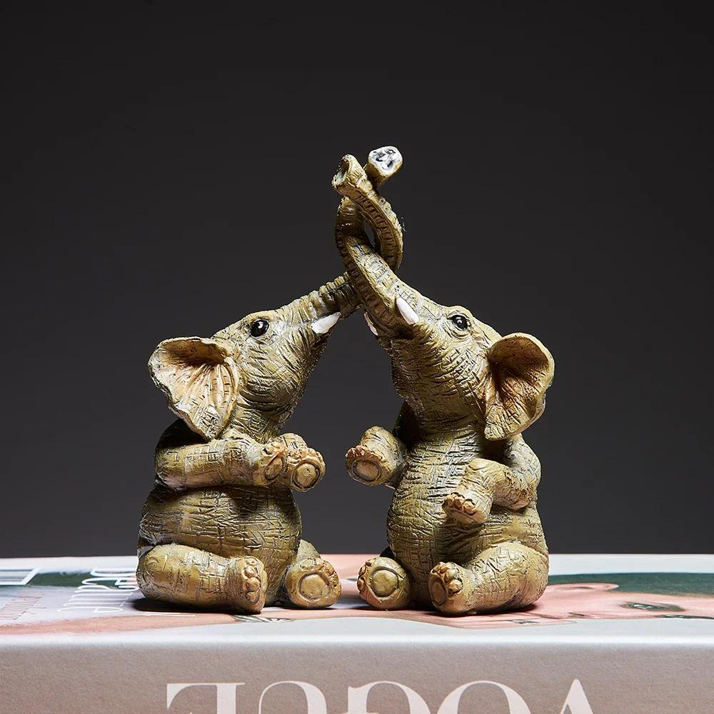 Artistic Resin Elephant Sculpture Ornaments Animals Crafts Modern Style Home Table Accessories TV Cabinet Decor Wedding Gift