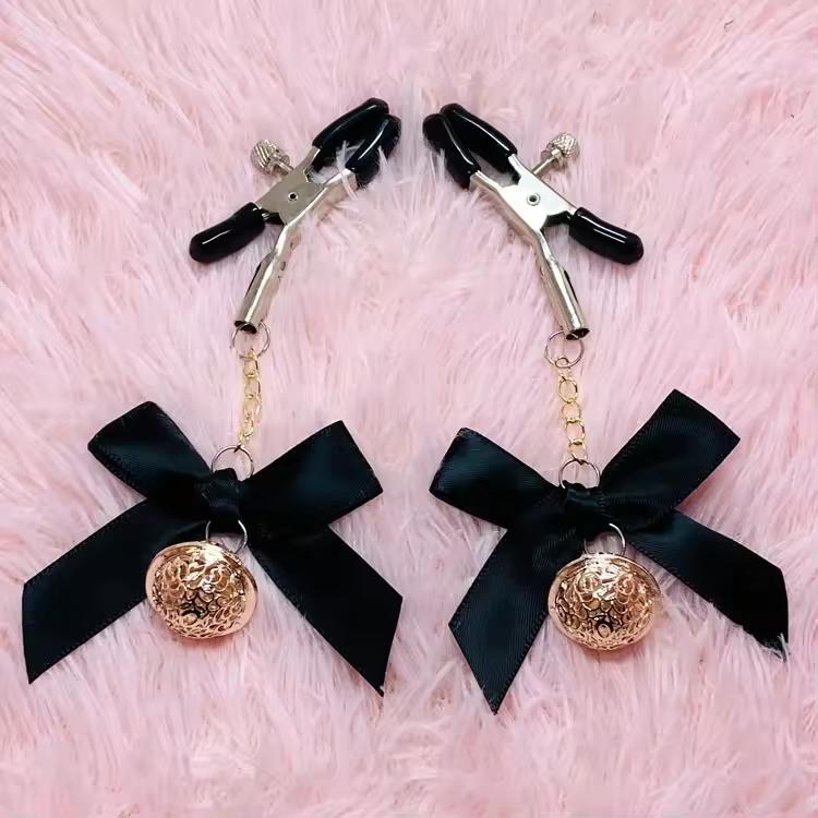 High Quality Cheap Red Bowknot Sexy Bell Cosplay Breast Clip Girls Erotic Decoration Cute Underwear Accessories Nipple Clamp