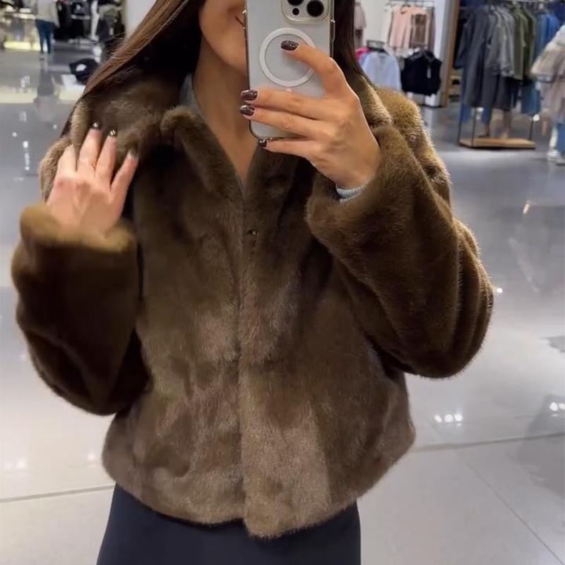 Повседневная свободная теплая плюшевая короткая куртка из искусственного меха для женщин с лацканами и длинным рукавом, однотонная меховая куртка, зимняя мода, утолщенная, для улицы