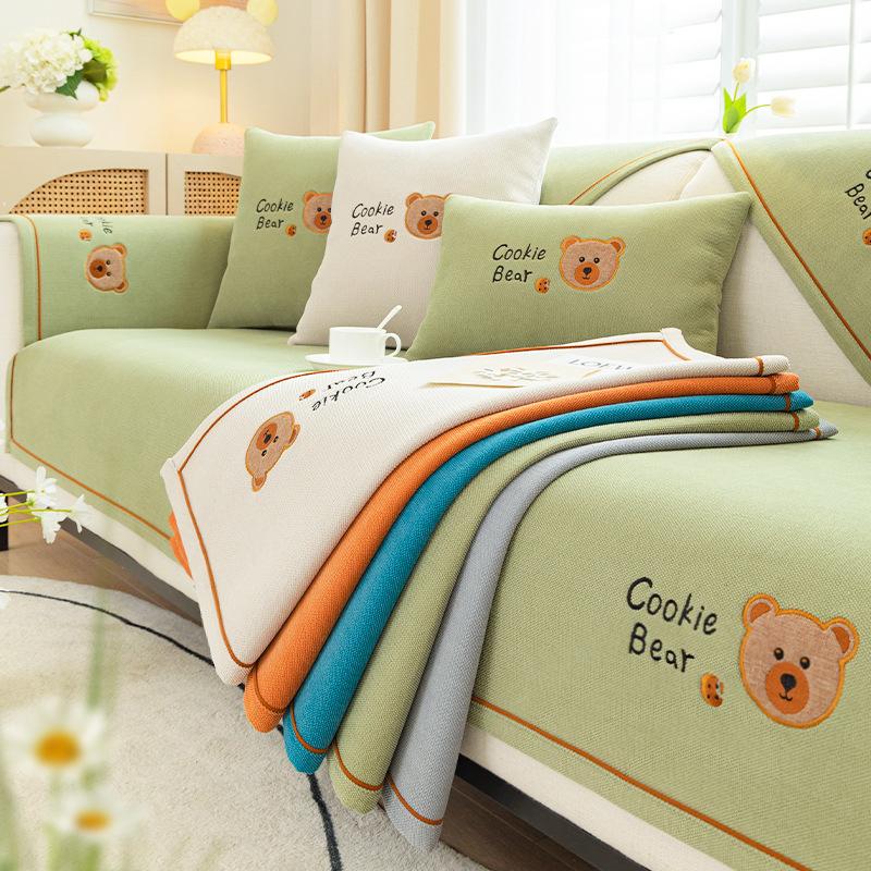 New Cartoon Sofa Cover Solid Color Chenille Universal Anti-slip Sofa Covers for Living Room Embroidered Little Bear Couch Covers