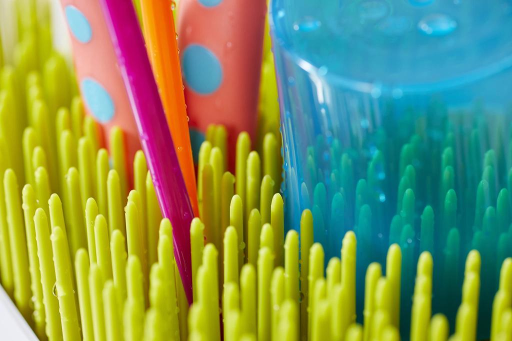 Takara Tomy Boon Dry Rack Turf Green Baby Bottle Rack