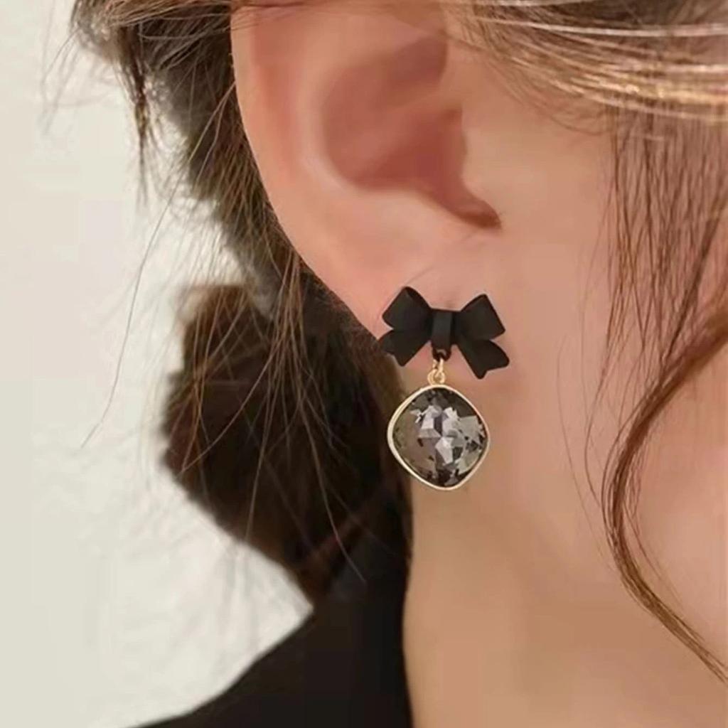 Stylish Black Bow Square Earrings, Gemstone Fashion Temperament Simple Geometric Stud Earrings