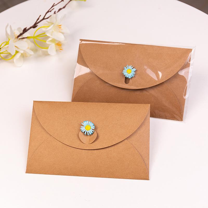5pcs Vintage Kraft Paper Handmade Dried Flower Greeting Cards Creative DIY Blessing Cards for Christmas Business Festive Gifts