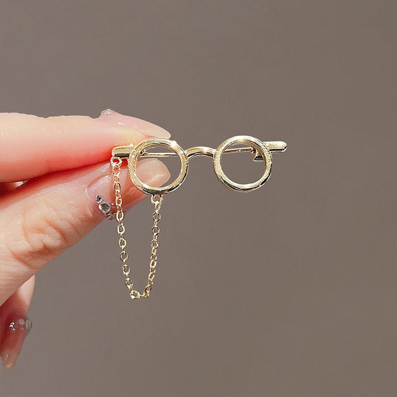 Креативная оправа для очков Металлические броши Солнцезащитные очки Цепочка с кисточками Значок на лацкан Рюкзак с рисунком Значки для одежды Корсаж Модные украшения