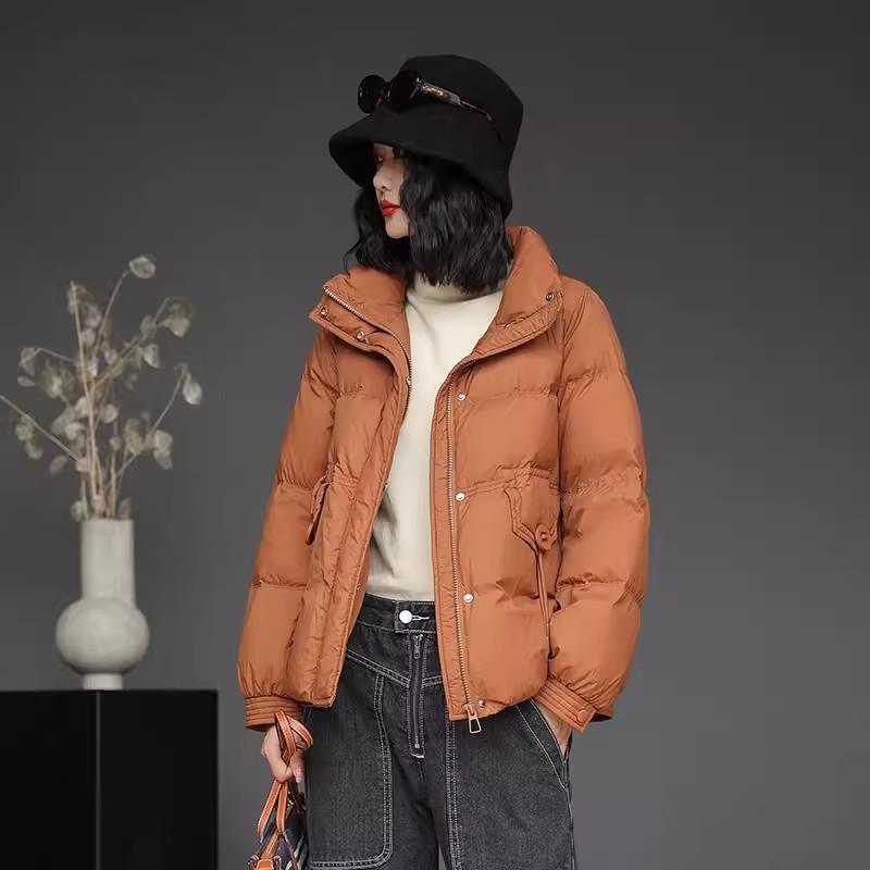 Модный литературный пуховик женский короткий 2024 зима новый белый утиный пух воротник стойка термокуртка для мамы большой размер