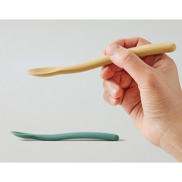 Richell Infant Silicone Baby Food Spoon S + M Set, 1 Set, Butter Yellow (S), Cream (M), Korean Popular Tableware