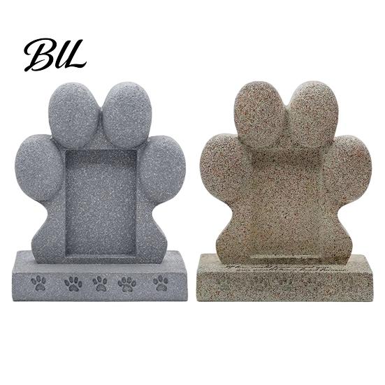 Pet Tombstone Imitation Stone with Paw Print Photo Frame Weather-Resistant Resin Memorial Sandblasted for Dogs And Cats Engraved Base Custom