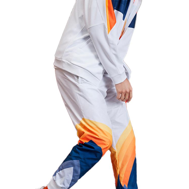 Мужские вязаные спортивные штаны Li Ning Белые Умеренно зауженные AYKP653-2