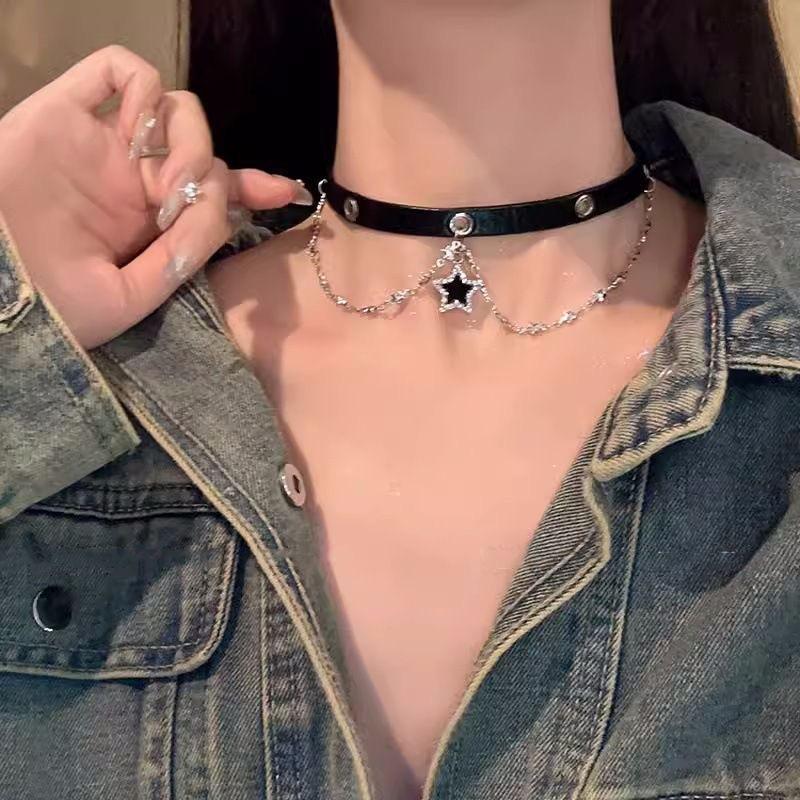 Black Flash Diamond Pentagram Pendant Double Layer Stacked Necklace Female Choker Sweet Cool Babes Niche Design Accessories