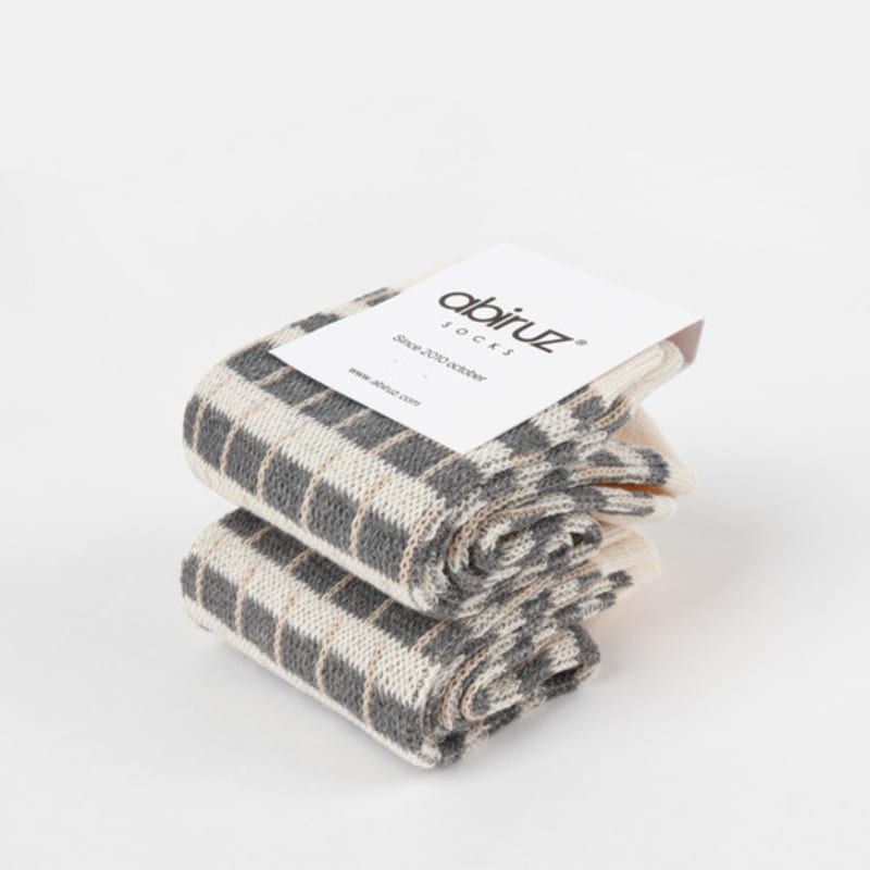 Abiruz Women's Tone-on-Tone Brick Pattern Socks HM-66-WBT