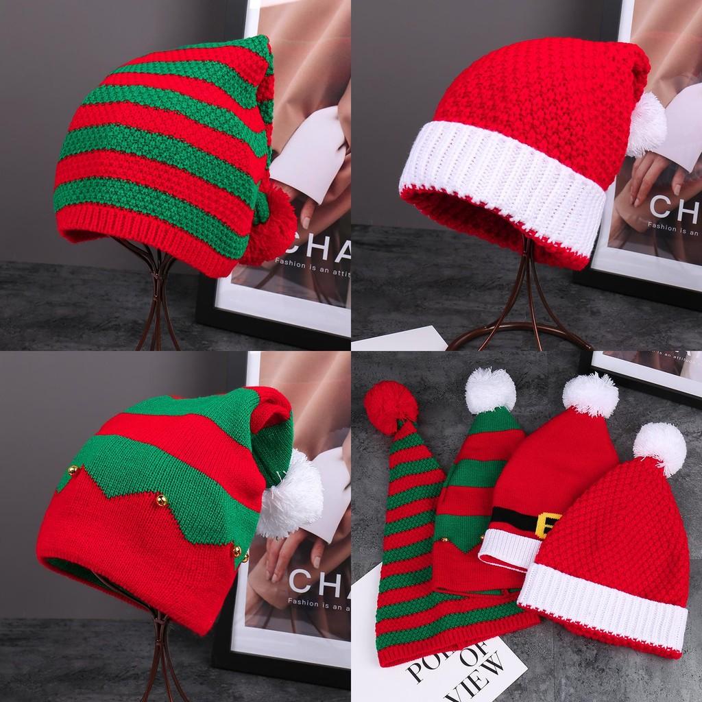Праздничная красная вязаная шапка-бини с разноцветными помпонами для семейного рождественского подарка