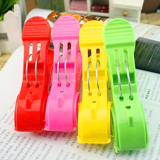 4 Pcs Plastic Bright Color Large Towel Pegs Clips Quilt Clothes Drying Tool Clip