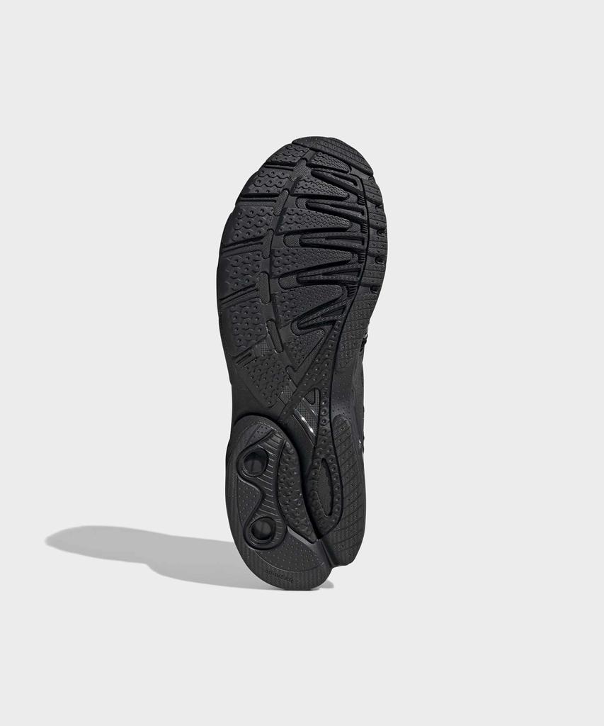 adidas Adistar Control 5 - Черный / Jq4166