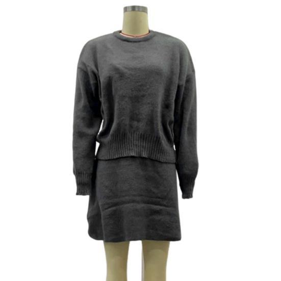 Комплект из 2 предметов: свитер, юбка, свитер, О-образный вырез, длинный рукав, трикотажные топы, мини-юбка А-силуэта средней посадки, однотонный повседневный наряд