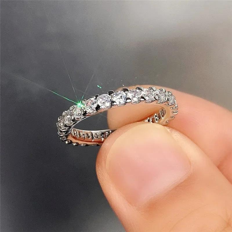 New Starry Sky Full Circle Zircon Women's Ring, Paired with Sparkling Light Luxury Fashion Jewelry Accessories