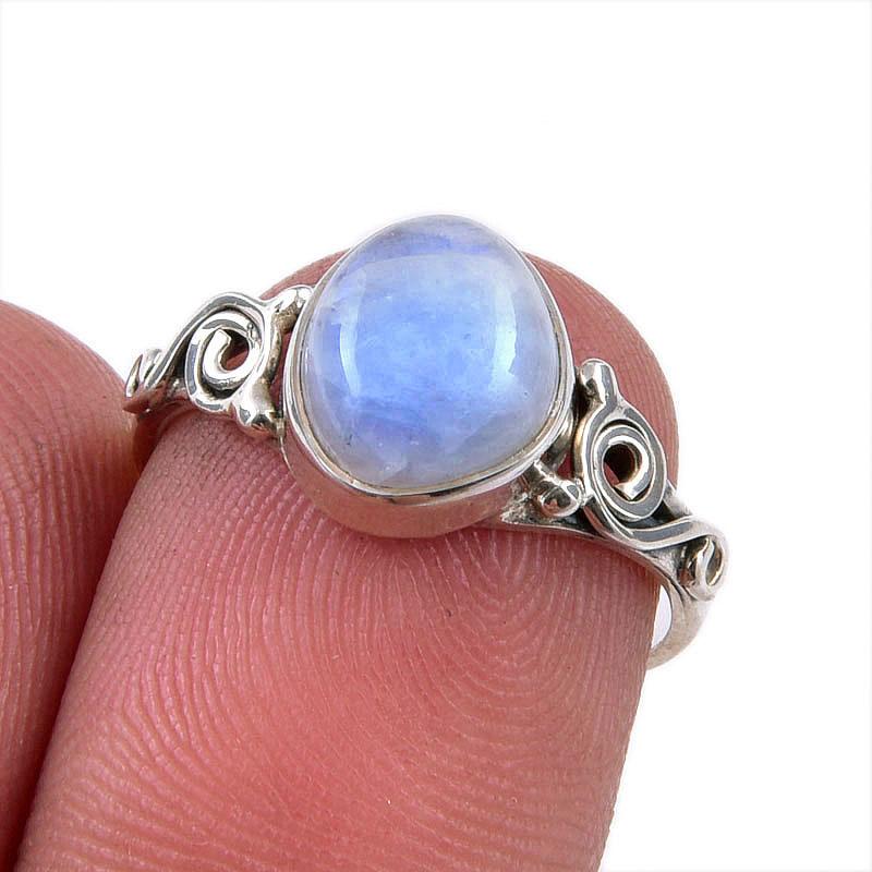 Natural Rainbow Moonstone Gemstone 925 Solid Sterling Silver Ring Size 5.5 p0Q56