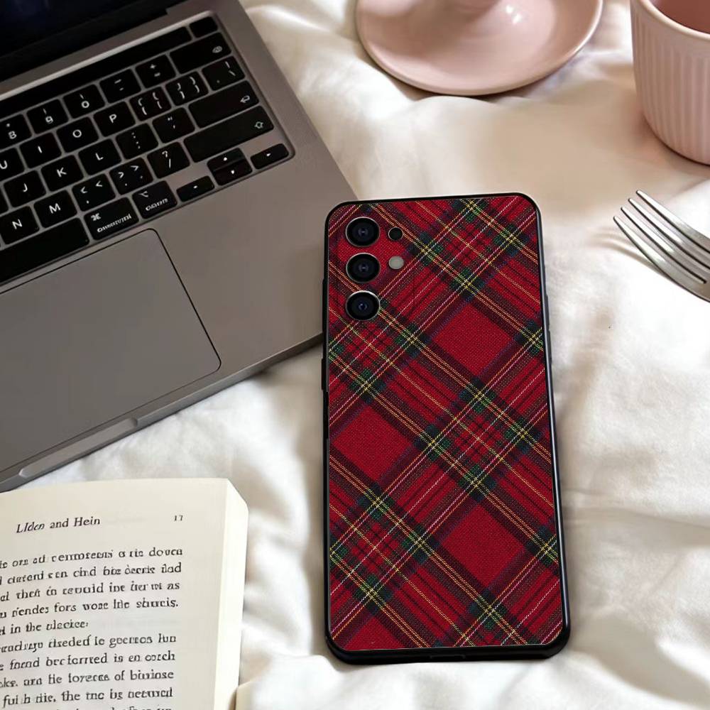 Чехол для телефона Шотландский клетчатый узор Для Samsung S25,24,23,22,30,21,10,9,Ultra,Plus,Lite,FE,4,5 G Мягкий черный чехол
