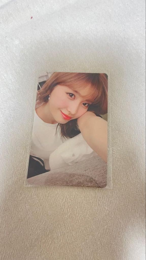 [USED] TWICE Momo ONCE 1st Generation Membership Bonus Trading Card