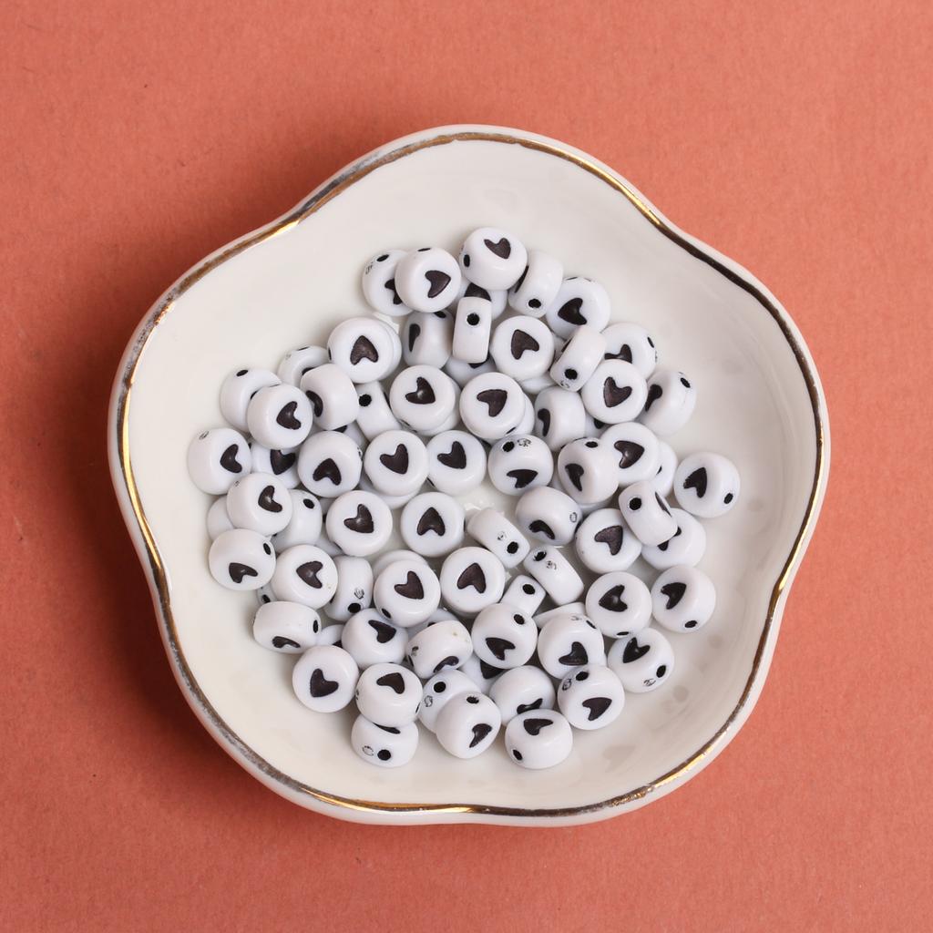 50Pcs Acrylic Keychain Loose Beads Jewelry Making Necklace 6.5mm Flat Round Bracelet DIY Materials Earrings Fashion Spacer Accessories Heart Pattern