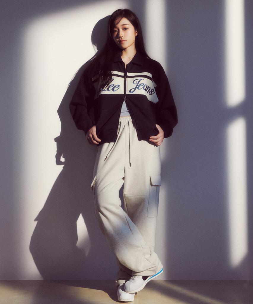 LEE Twitch Logo Cargo Sweatpants Oatmeal