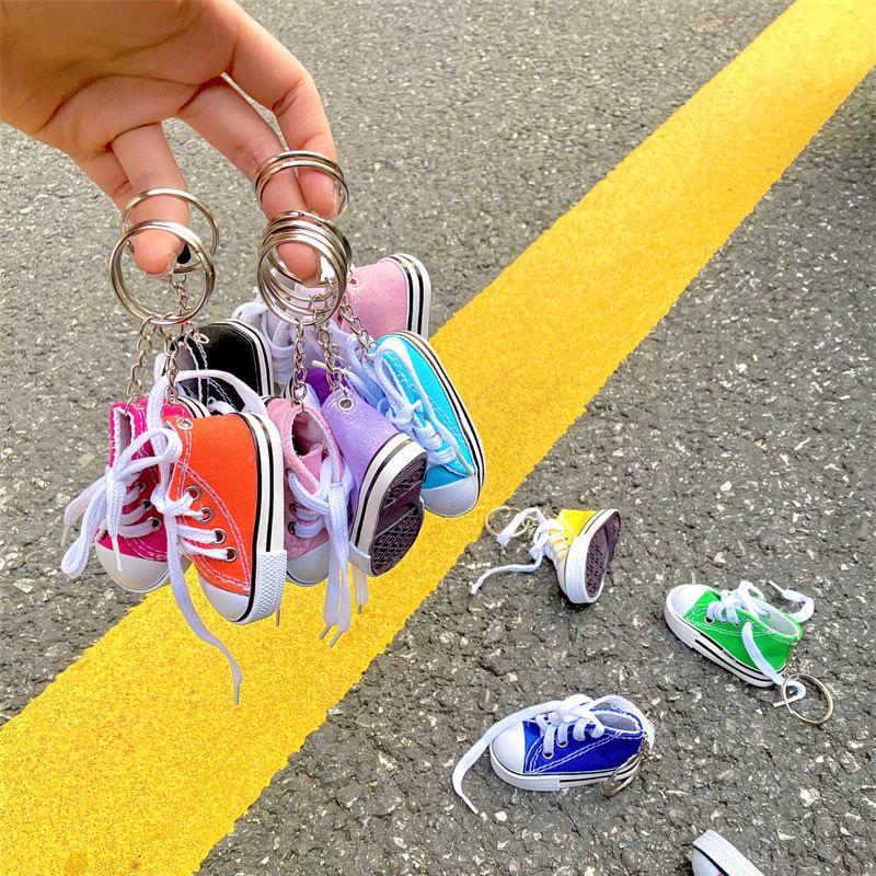 1 шт., брелки для кроссовок из холста, праздничные брелоки, украшения для вечеринки