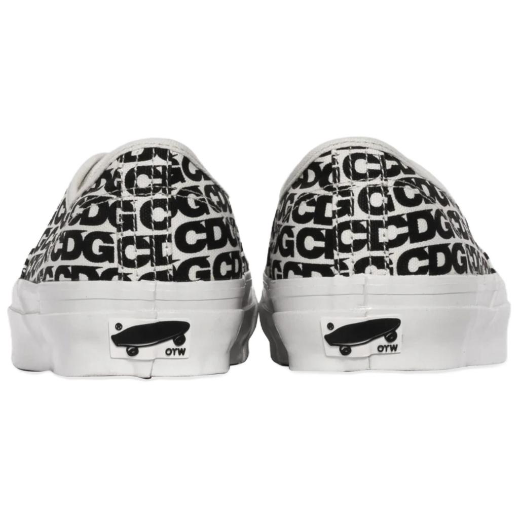 Comme Des Garçons x Vans Authentic 44 Универсальные Удобные Прочные Низкие Скейтбордические Кроссовки Унисекс Черные Белые VN000EEUUY6