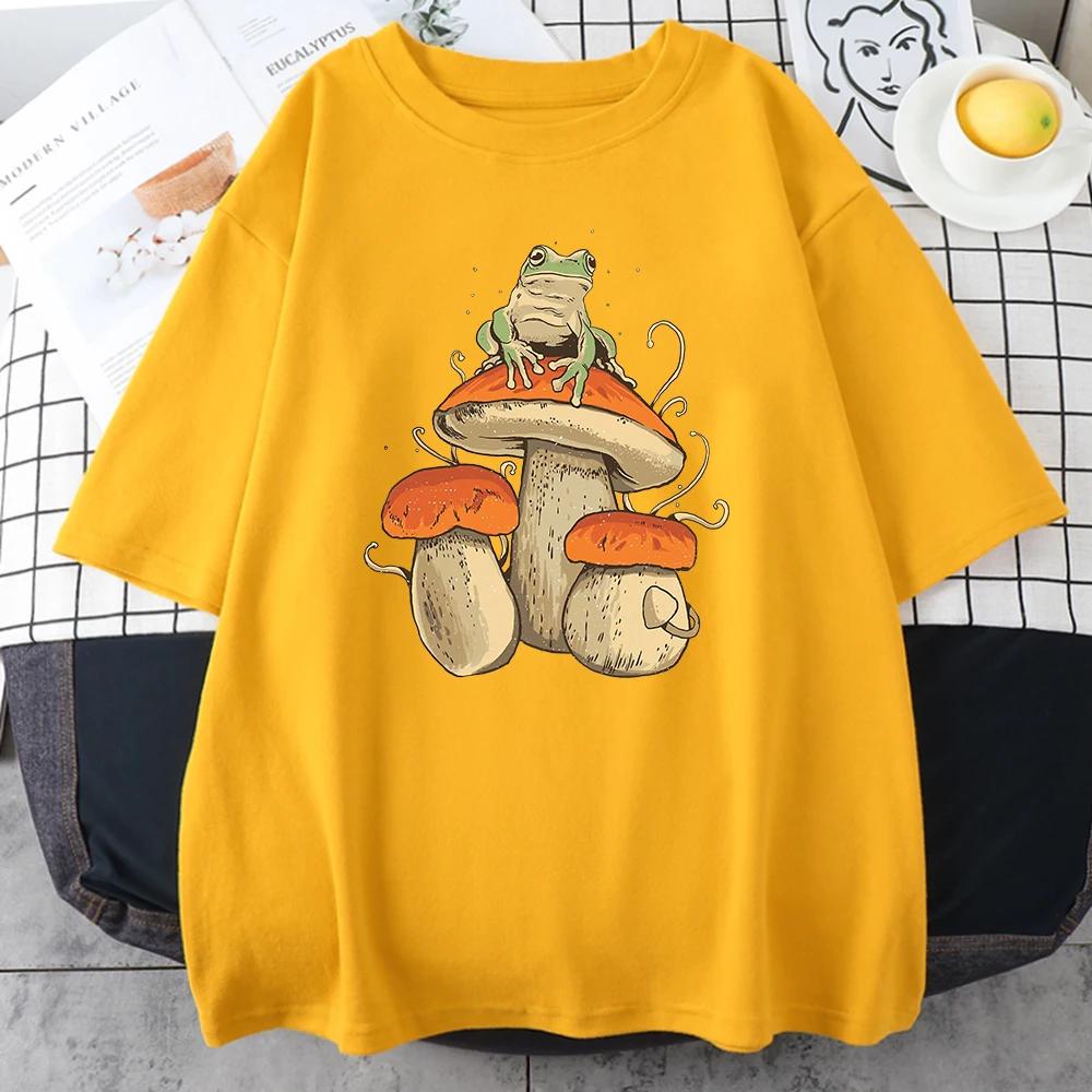 Cottagecore Aesthetic Mushroom Dark Academia Frog Funny T Shirt Men Casual Oversize Cotton Short Sleeve Street Hip Hop T Shirts