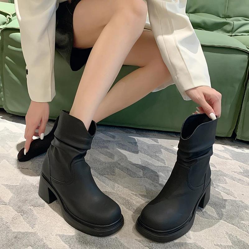 Короткие сапоги в ретро-британском стиле 2024 года, новые осенние сапоги средней длины со складками, минималистичные женские туфли, сапоги на платформе, Zapatos De Mujer