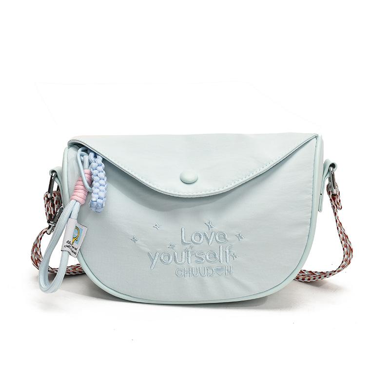 Casual bag women's 2025 new summer walking mobile phone small messenger bag fashion super fire shoulder bag saddle bag