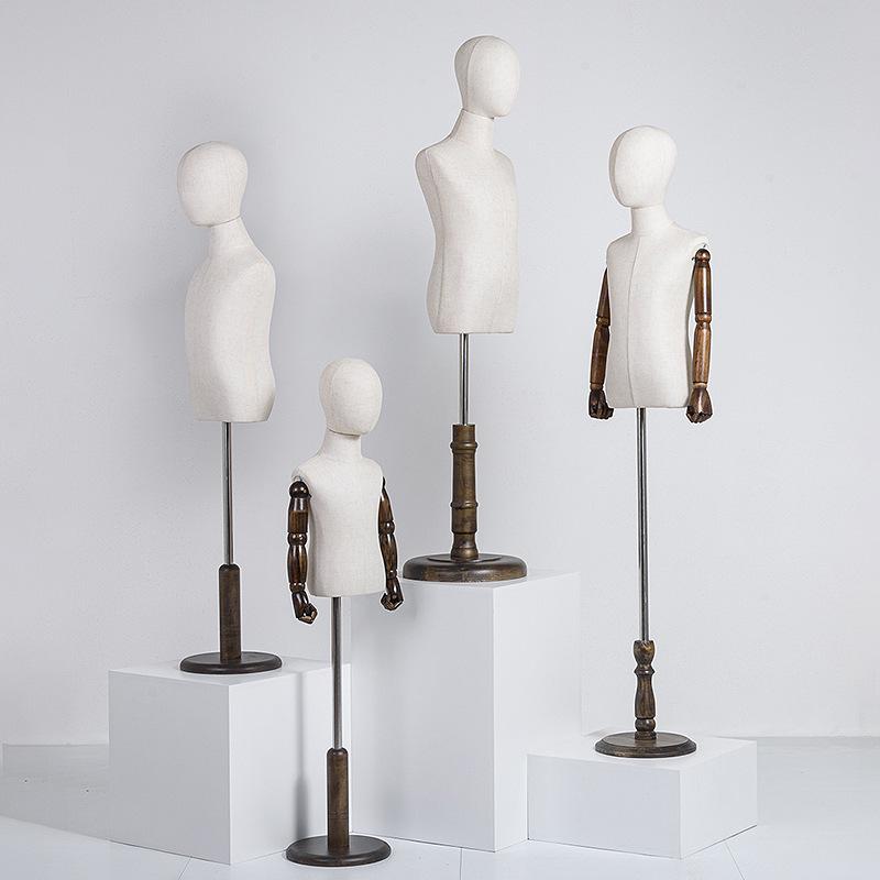 Детский манекен, подставка для показа: Массив дерева и ткань для детской одежды