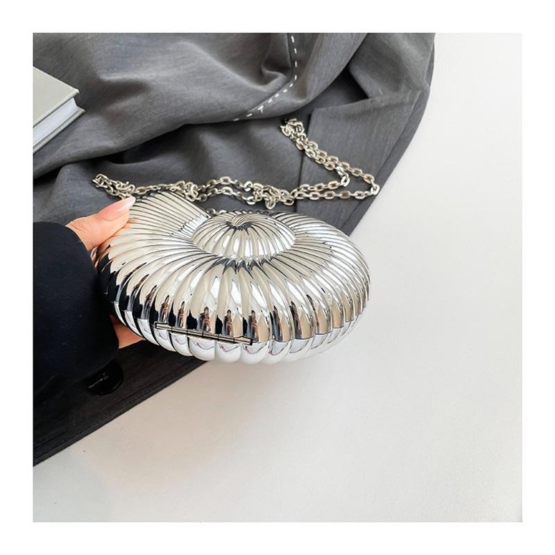 Acrylic Seashell Design Fashion Messenger Bag Stylish Shoulder Crossbody Chain Bag Perfect For Everyday Use And Special Occasions