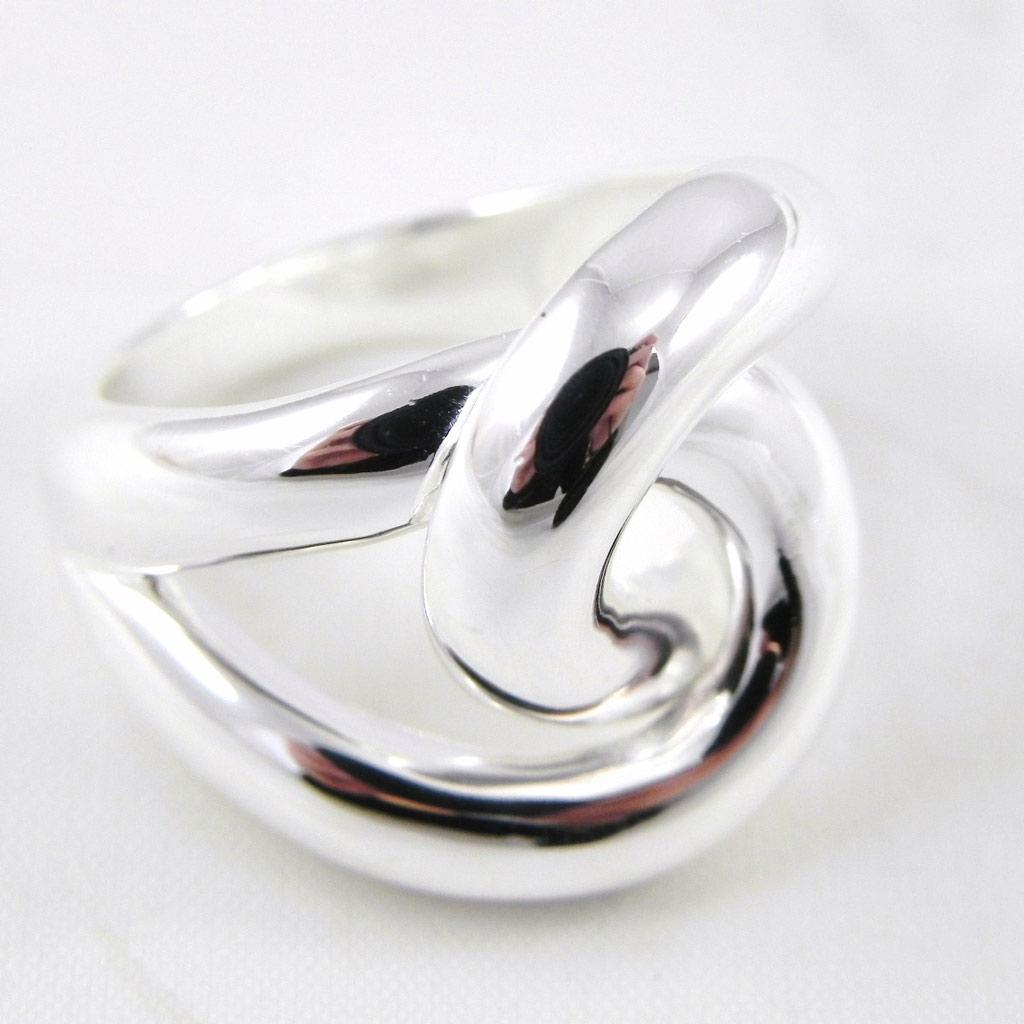 Silver Ring 'Embrace'