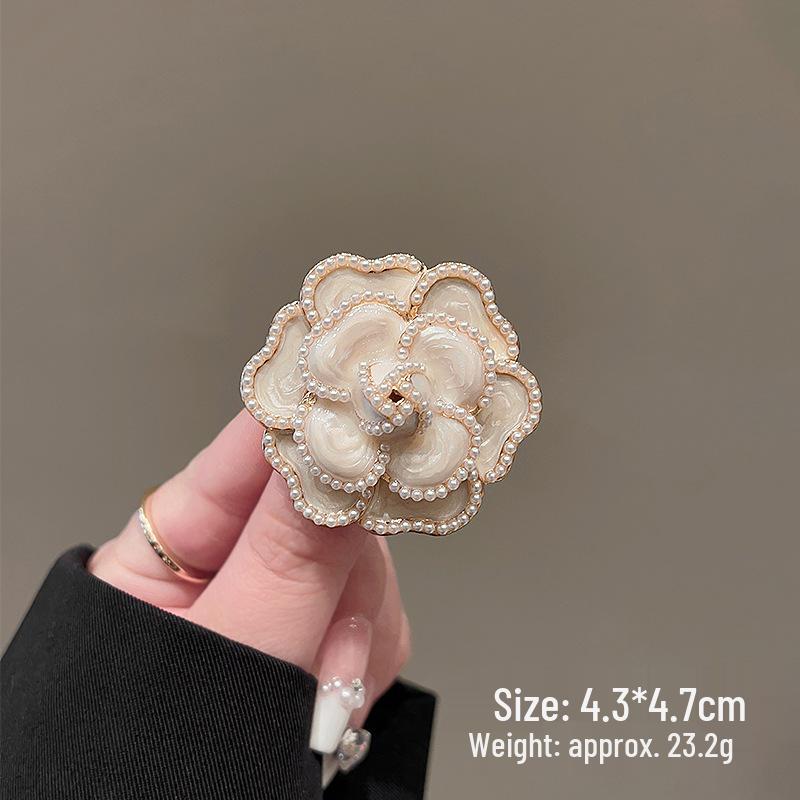 Exquisite Butterfly & Rose Camellia Brooch - Elegant Flower Corsage for Women's Suit Coats