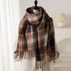 Elegant Plaid Tartan Scarf with Tassels for Women Windproof Winter Scarf for Casual Weekend – Woven, Inelastic Scarves with Decorative Fringe