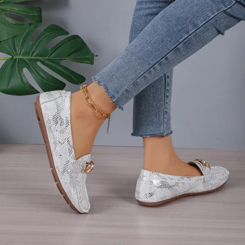 Fashion 2024 Brand Shoes for Women Loafers Women's Flats Fashion Metal Decoration Daily Flats Women High New Plus Size Flat Low Heels