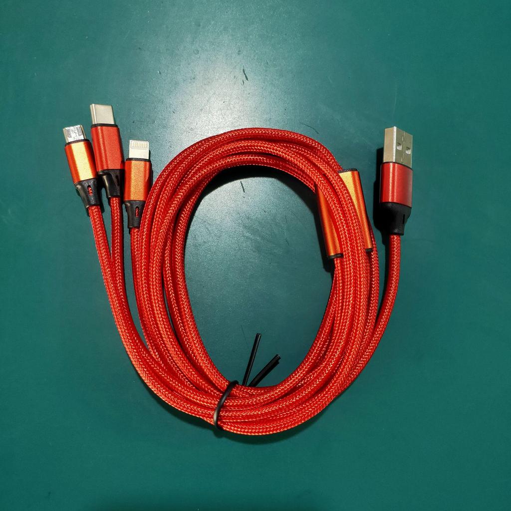 Кабель для быстрой зарядки «три в одном»: Портативный USB-подарок для быстрой зарядки мобильных устройств