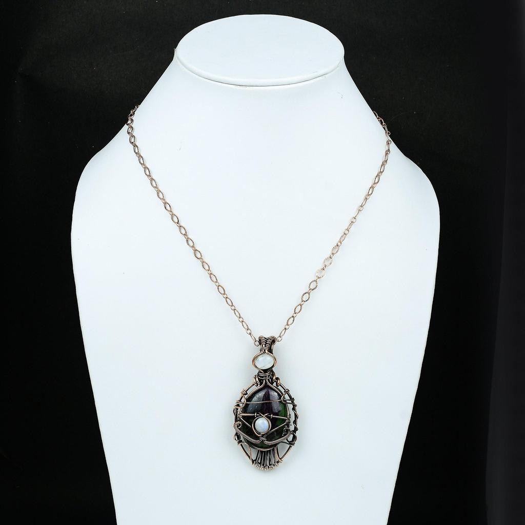 Подвеска из рубина в цоизите с медной проволокой, обернутая, драгоценный камень, медные украшения, лунный камень, украшения ручной работы, украшения от сглаза, дизайнерская подвеска, подарок