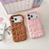 Мультяшный медведь, хлеб, тисненый чехол для телефона для iPhone 12/13/14, Совместим с Apple 15-17 PROMAX
