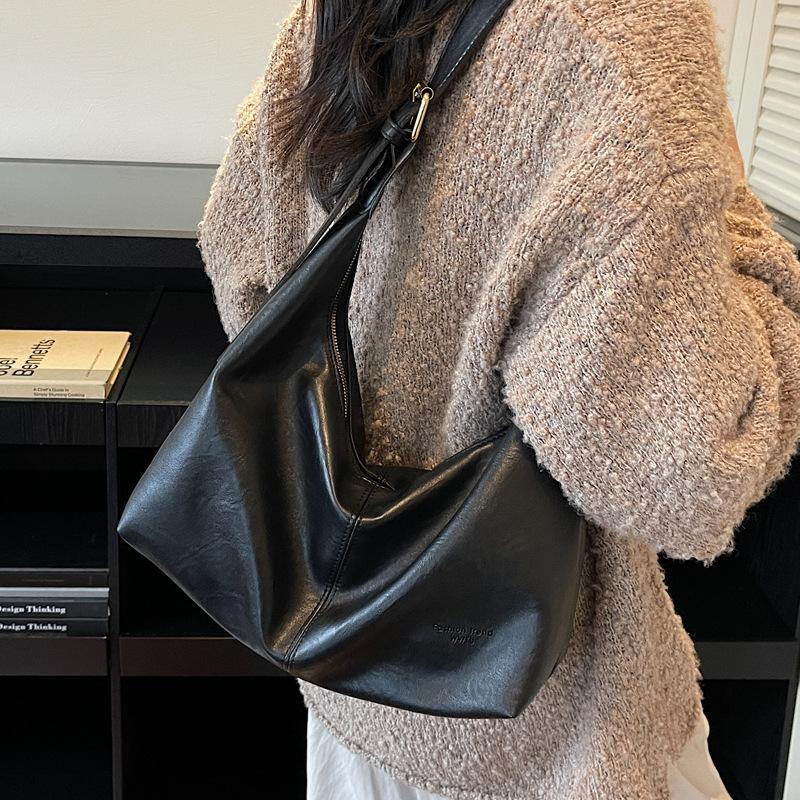 2025 New Fashion Messenger Bag Single Shoulder Large Capacity Tote Bag Women's Bag Fashionable Simple Casual Bag