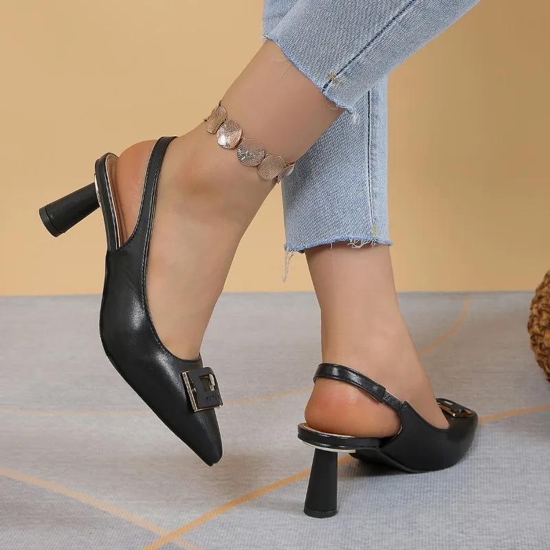 2024 New Women's Shoes Pointed Toe Comfortable Low Heel Back Strap Thick Heel Spring and Autumn Versatile Women's Shoes