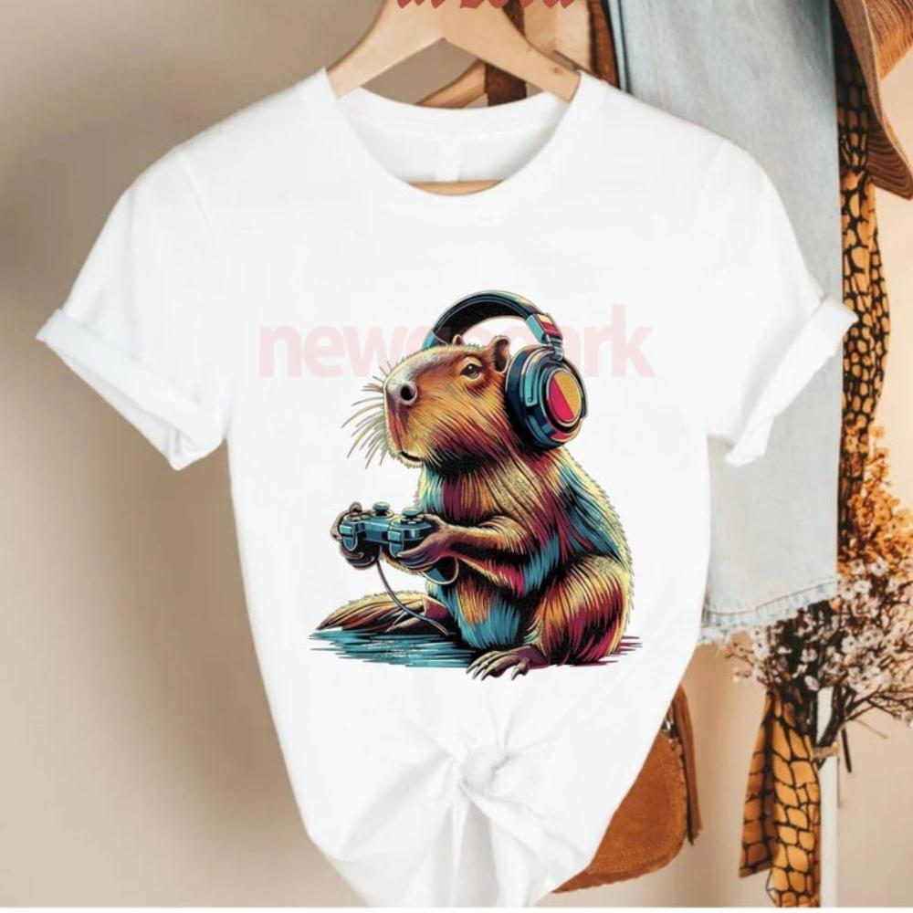 Funny Capybara Headphone TShirt Retro Gamer Animal Tee Graphic T Shirts Women Unisex Casual Cotton Creative Streetwear Camisetas